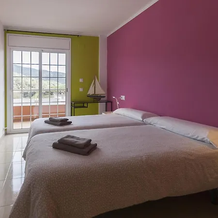 Bright Duplex With Pool Apartmán *