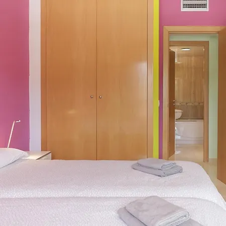 Bright Duplex With Pool